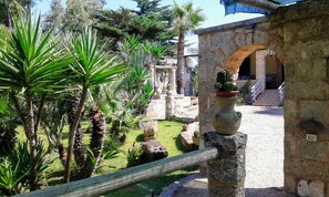 Property grounds - Independent villa 700mt from the sea (Ugento Torre San Giovanni)