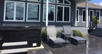 Upea Rocky View rantahotelli mökki Nipissing-järven etelärannalla