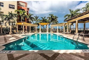 A heated pool - Waterfront 2BR/2BA Marco Island condo with pool, WiFi and kitchen. (Marco Island)