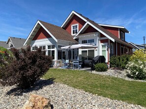 Exterior - Summer Short & Winter Long term rental at Canada's Warmest Lake Osoyoos (Oliver)