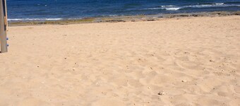 Apartment in residential complex with pool in Playa de los Locos.