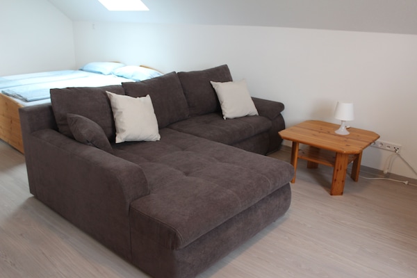 Sehr gemütliches Schlafsofa (Schlafmöglichkeit für max. 2 Personen)