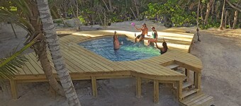 Entire Resort, 3 Condos, 16 people, 1st Night Dinner Free, In-House Tours