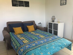 1 Schlafzimmer, Bügeleisen/Bügelbrett