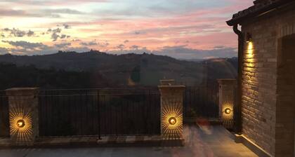 Modern countryhouse! Pool, big terrace & views - mountains & sea - for families!