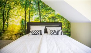 2 Schlafzimmer, Zimmersafe, Bügeleisen/Bügelbrett, Reisekinderbett