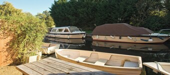 2 bedroom accommodation in Wayford Bridge, near Stalham