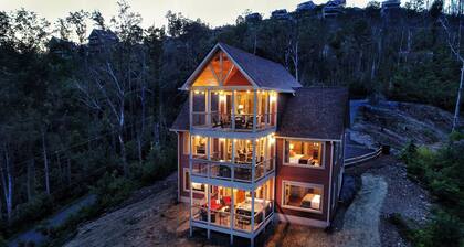 Upouusi Luxury VIEW -mökki !! 4 King-sviittiä! 5 takkaa 3 kansia ja pelihuone !!!