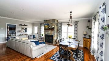 TV, fireplace, offices