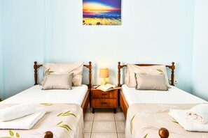 2 bedrooms, iron/ironing board, Internet, bed sheets