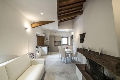 Superior Apartment, 1 Bedroom, Non Smoking, Kitchen | Living area | Flat-screen TV