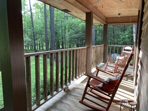 Property grounds - Peaceful country getaway just outside Oxford, MS (Oxford)