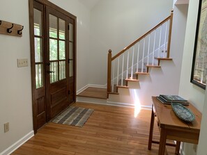 Interior - Peaceful country getaway just outside Oxford, MS (Oxford)