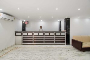 Lobby - HOTEL S G INTERNATIONAL (Patna)