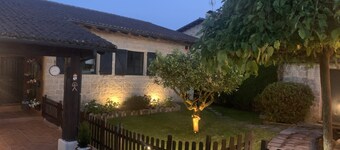 LUXURY RURAL HOUSE CHALET 8´ DE SANTIAGO DE COMPOSTELA
