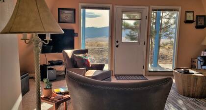 The Blue Elk: Private Retreat : Breathtaking Mountain Views - Excellent Access
