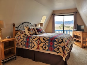 3 slaapkamers, een strijkplank/strijkijzer, gratis wifi, beddengoed