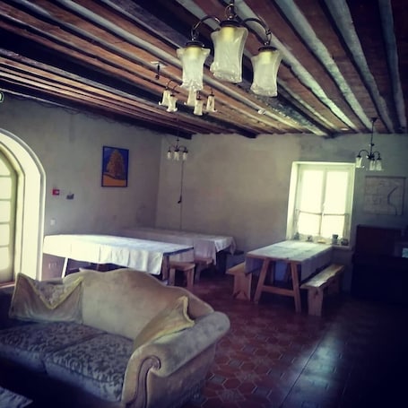 Innenbereich. Hostel Torma Puhkemaja, in der Nähe des Peipus-Sees