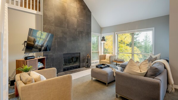 TV, fireplace - True Ski-In/Out | Modern 3BR | Mountain Views | Communal Hot Tub | Managed by Aloha Whistler (Whistler)
