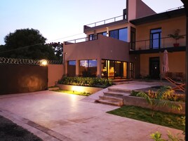 Entrada de la propiedad