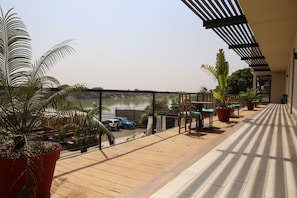 Exterior - Au Bord De L'Eau (Bamako)