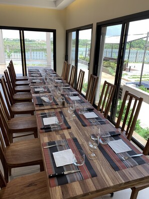 Breakfast, lunch, dinner served; local and international cuisine - Au Bord De L'Eau (Bamako)