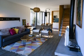 Smart-TV, Kamin