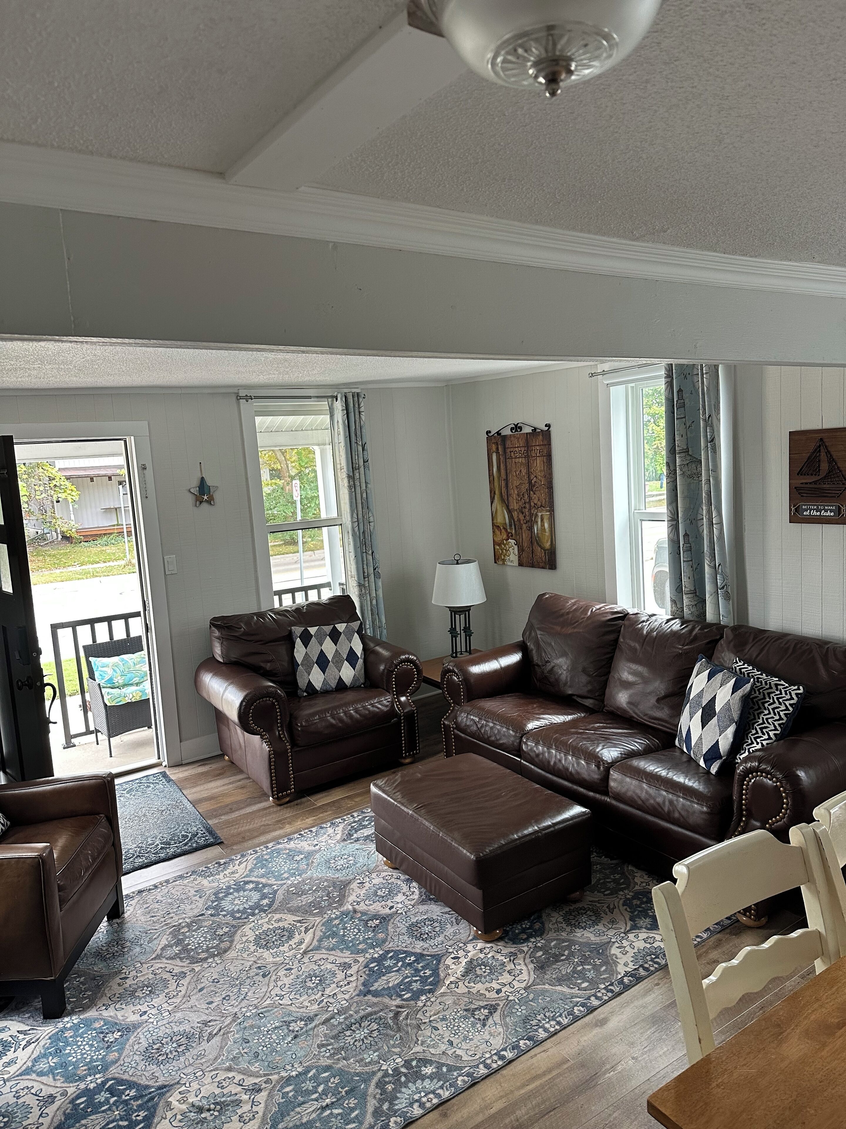 Téléviseur connecté, foyer, chaîne audio