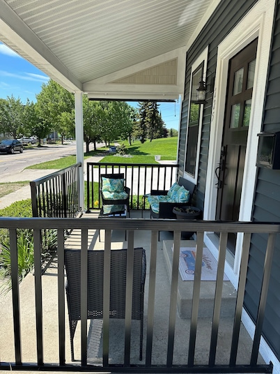 Perfect, Walking Distance to Downtown Social District, Grand Haven! 