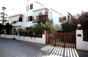 Exterior - Villa Katerina - Unit 6! (Kato Daratso)