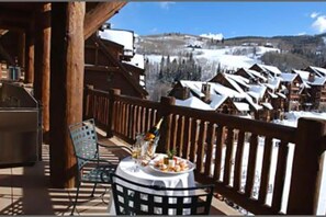 Outdoor dining - 1100 sq ft 2BR/2BA Ski-In/Ski-Out 5 Star Luxury Condo - sleeps 6 (Breckenridge)