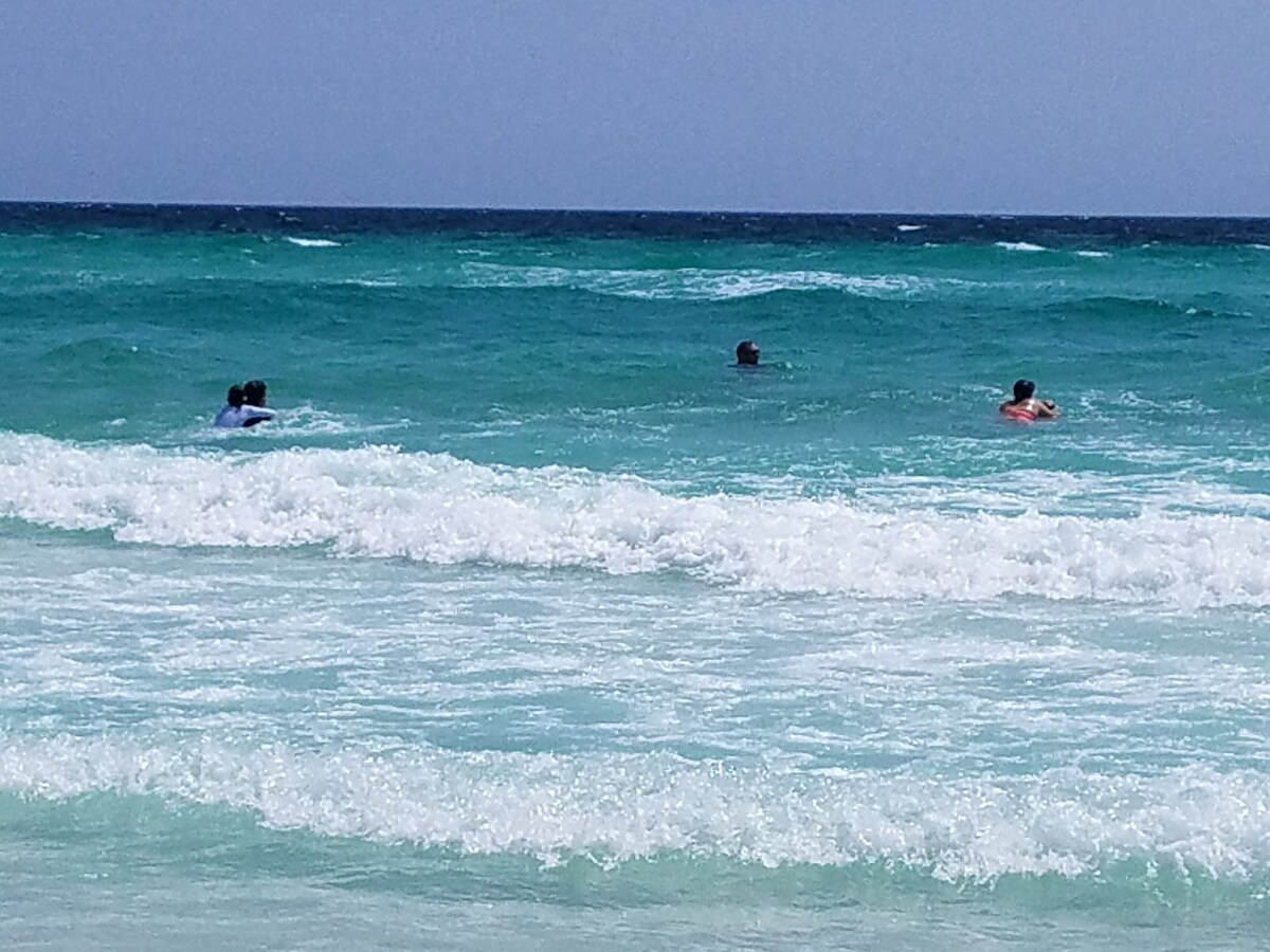 Photo 22 of DESTIN FL-Buy 3 nights get 1 free in 2025 -Walk to beach /community pool/pets ok