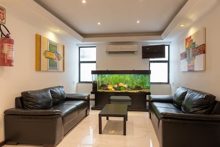 Lobby sitting area. Hotel Plaza Campo Grande