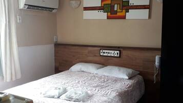 Basic Double Room | Desk, blackout drapes, free WiFi, bed sheets
