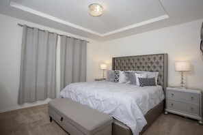 4 habitaciones, tabla de planchar con plancha, cuna de viaje y wifi 