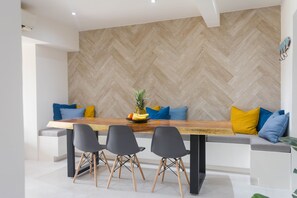 Dining - SADHANA_TAMARINDO UNBEATABLE LOCATION!! MODERN CONDO, STEPS TO TAMARINDO BEACH! (Tamarindo)