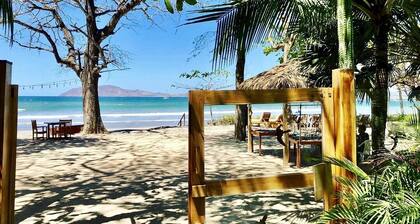 SADHANA_TAMARINDO UNBEATABLE LOCATION!! MODERN CONDO, STEPS TO TAMARINDO BEACH!