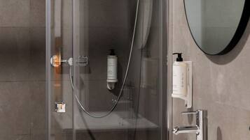 Standard Double or Twin Room | Bathroom | Hair dryer, towels, soap, shampoo