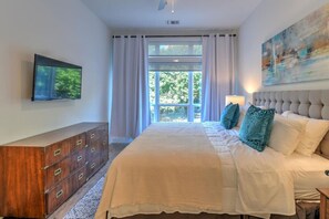 1 habitación, tabla de planchar con plancha, wifi gratis y ropa de cama 