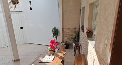 House with 03 bedrooms and all with air conditioning & garage