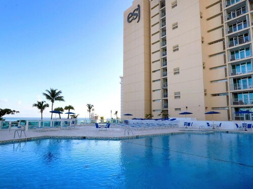 ESJ Towers (Mare) 1 BD. PH Ocean View LUX parhaalla paikalla, suunnittelija apt. Upea!