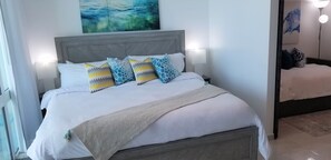 1 slaapkamer, een strijkplank/strijkijzer, gratis wifi, beddengoed