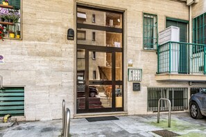 Exterior detail - Ripa 127 Apartment Navigli (Milano)