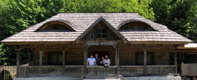 Casa Petra Visag - Authentic Romanian Cottage