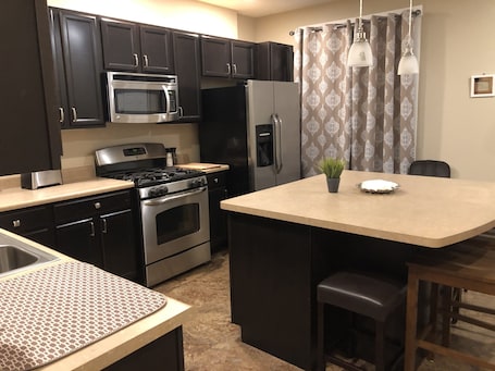 Fridge, microwave, oven, stovetop. House in Soulard near Busch Stadium, Ballpark Village and Anheuser Busch Brewery