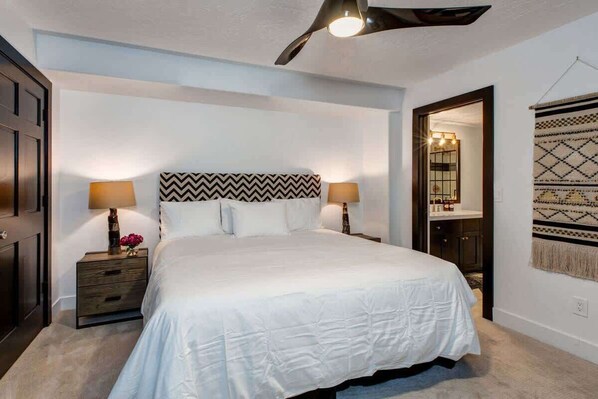 4 bedrooms, iron/ironing board, WiFi, bed sheets