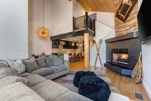 TV, fireplace, offices