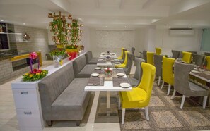 Exterior - Pride By Samrat (Jabalpur)