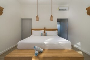 Premier Room, 1 King Bed, Pool View | Premium bedding, in-room safe, individually decorated - BOHO Tamarindo (Tamarindo)