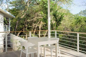 Outdoor pool, sun loungers -  BOHO Tamarindo (Tamarindo)